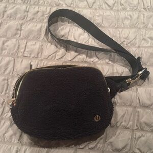 Lululemon Sherpa Belt Bag